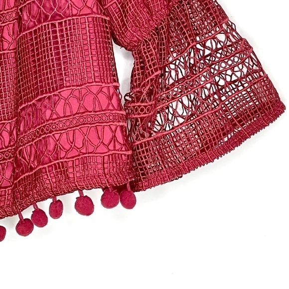 Tularosa Alexa Crochet Lace Cropped Off The Shoulder Boho Pom Pom Maroon Top - Picture 5 of 13